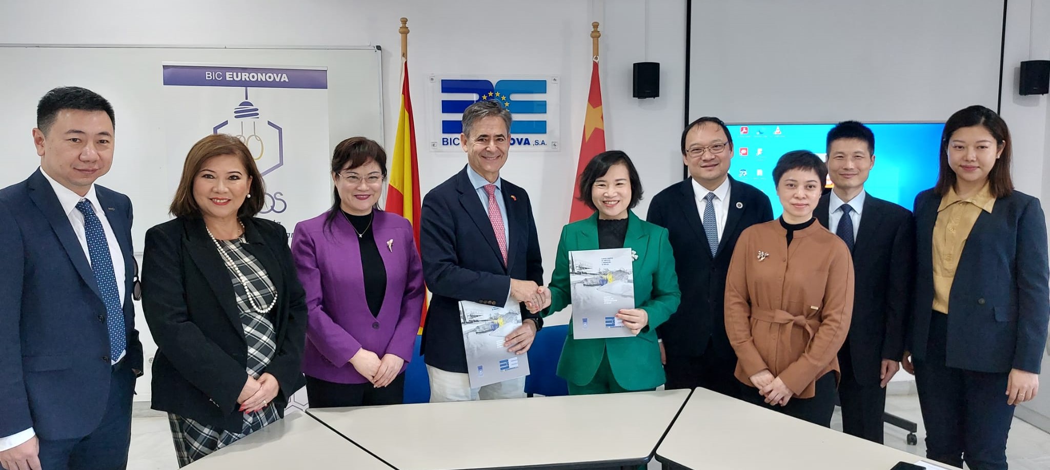 BIC EURONOVA firma acuerdo de colaboración con la Universidad china de Shenzhen, que proyecta abrir un centro de innovación en Málaga.
